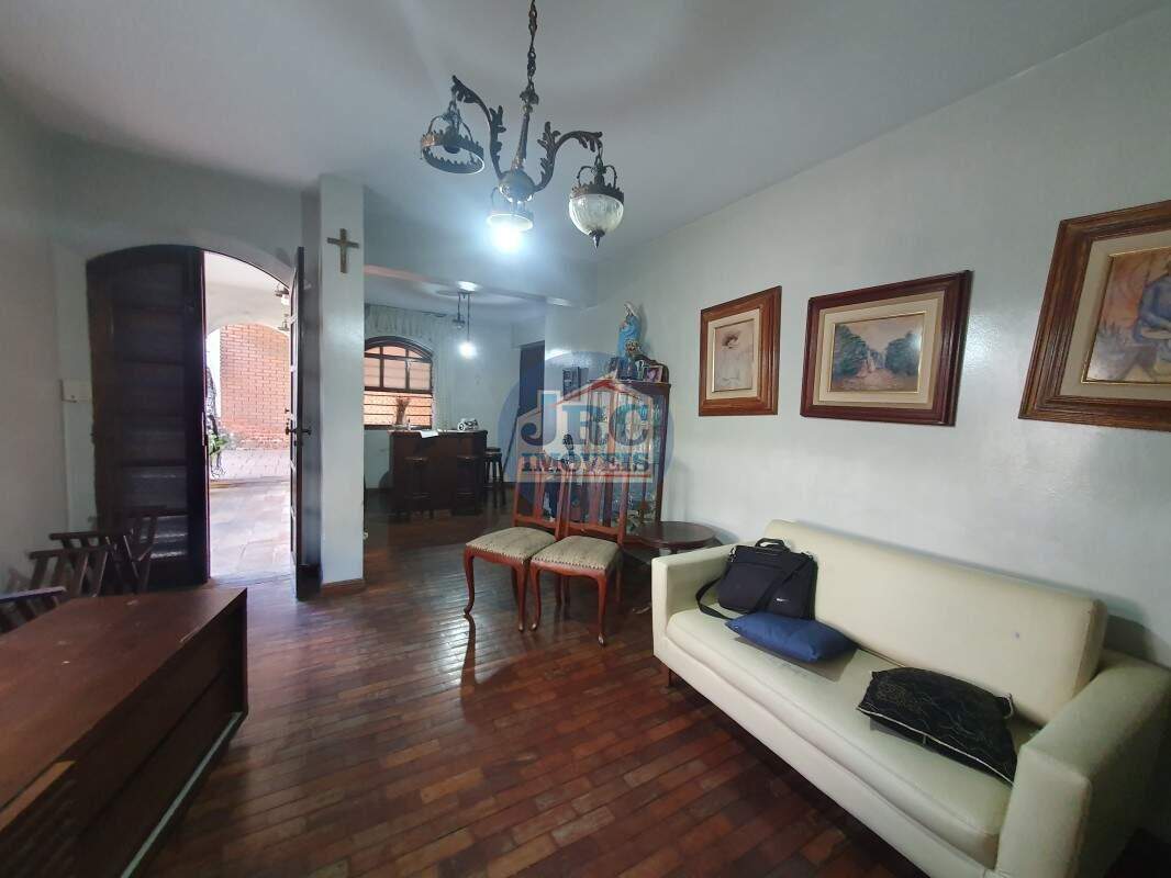 Casa à venda no Jardim América: 