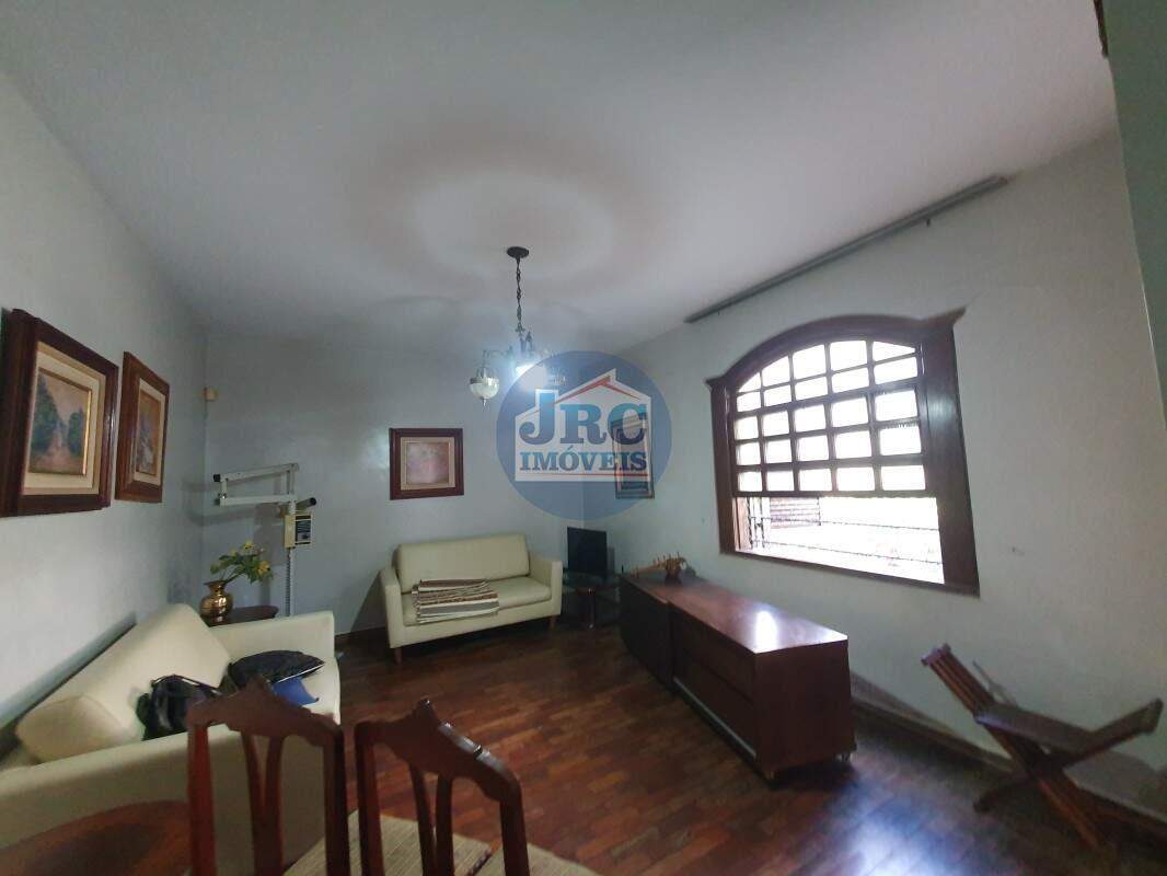 Casa à venda no Jardim América: 