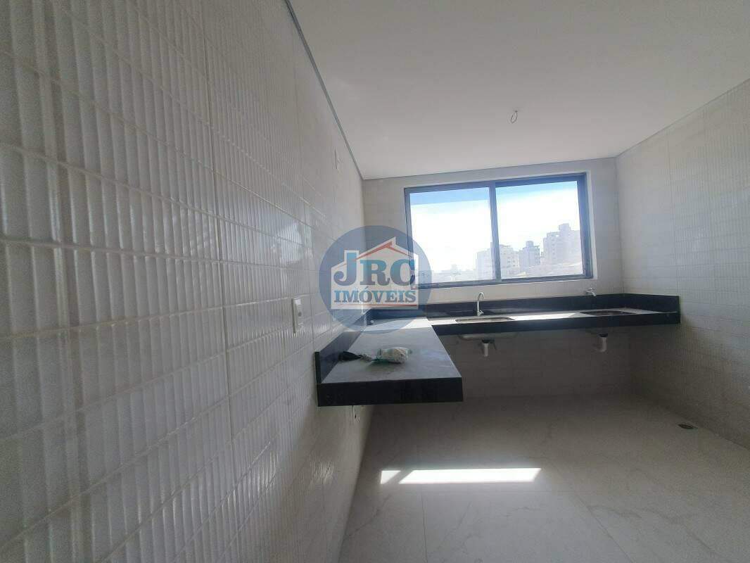 Cobertura à venda no Alto Barroca: 