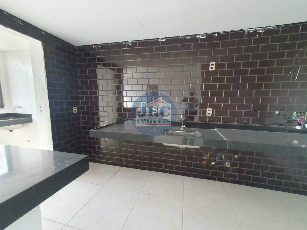 Apartamento à venda no Nova Suissa: 