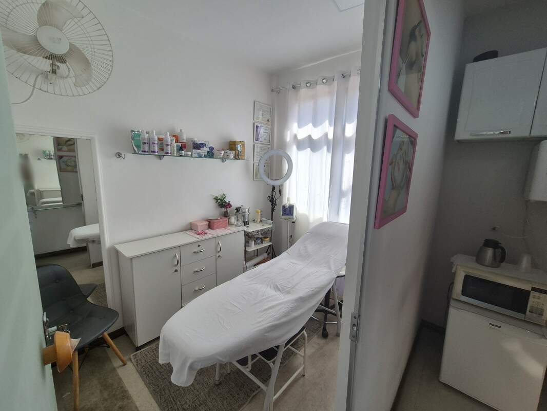 Sala / Conjunto à venda no Gutierrez: 