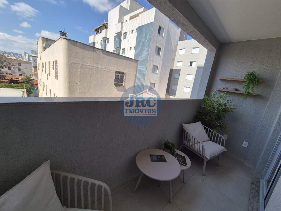 Apartamento à venda no Coração Eucarístico: 