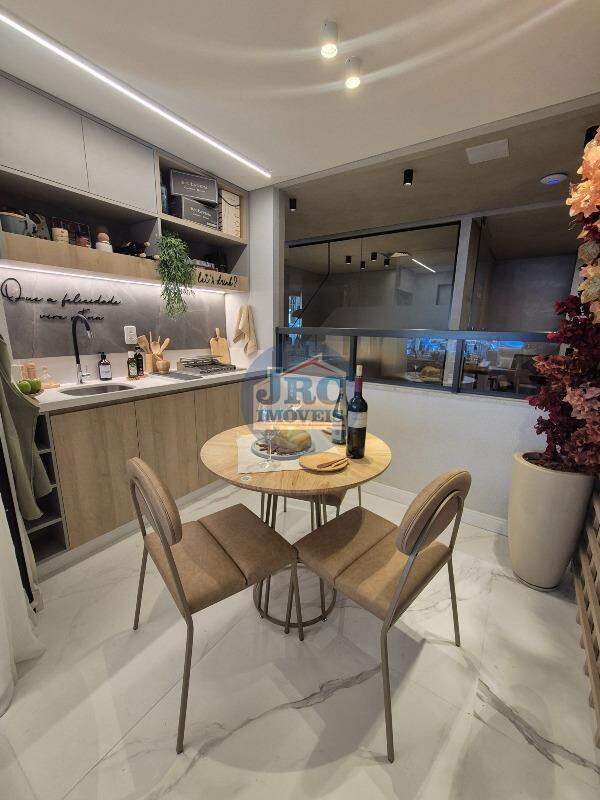 Apartamento à venda no Estoril: 