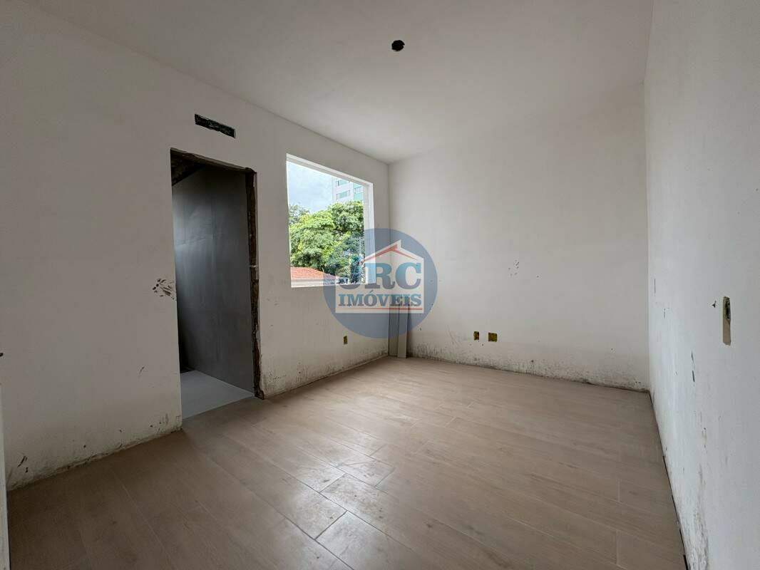 Apartamento à venda no Salgado Filho: 