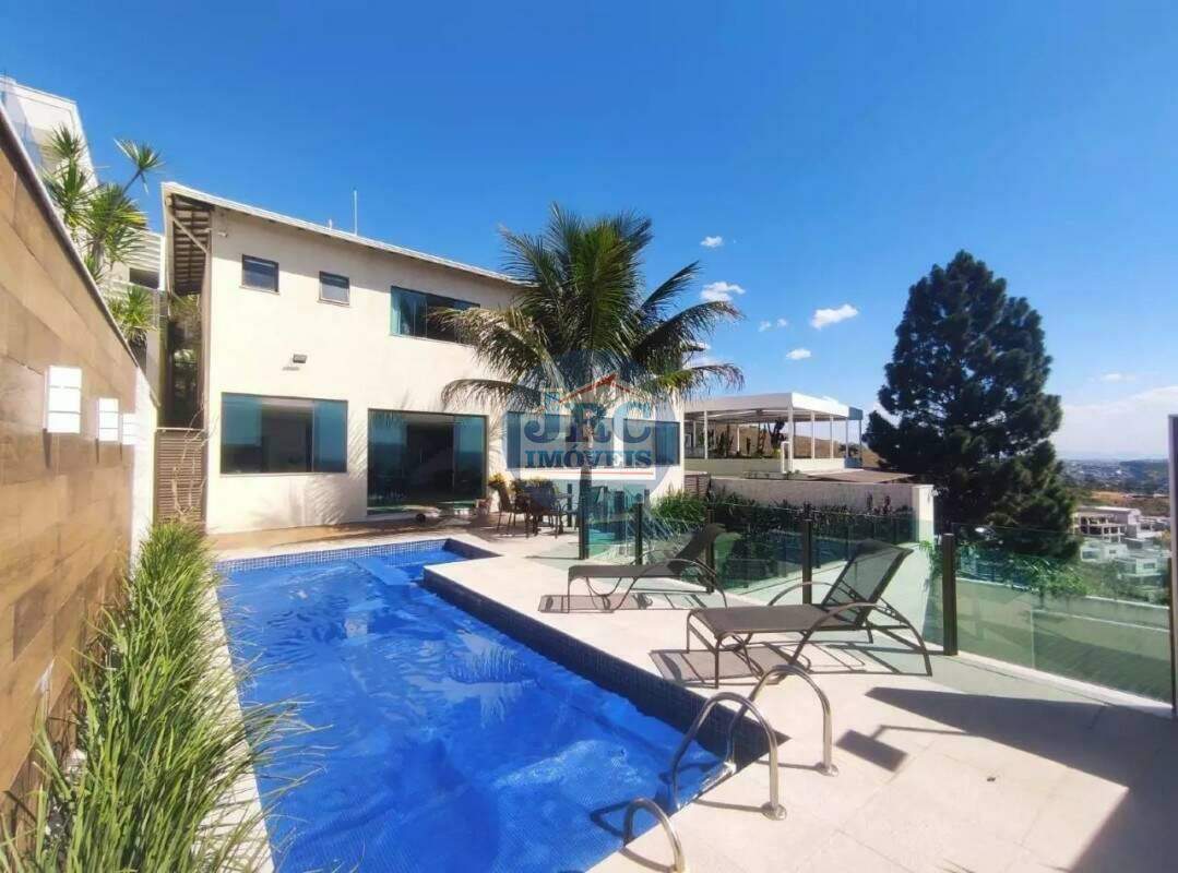 Casa à venda no Buritis: 