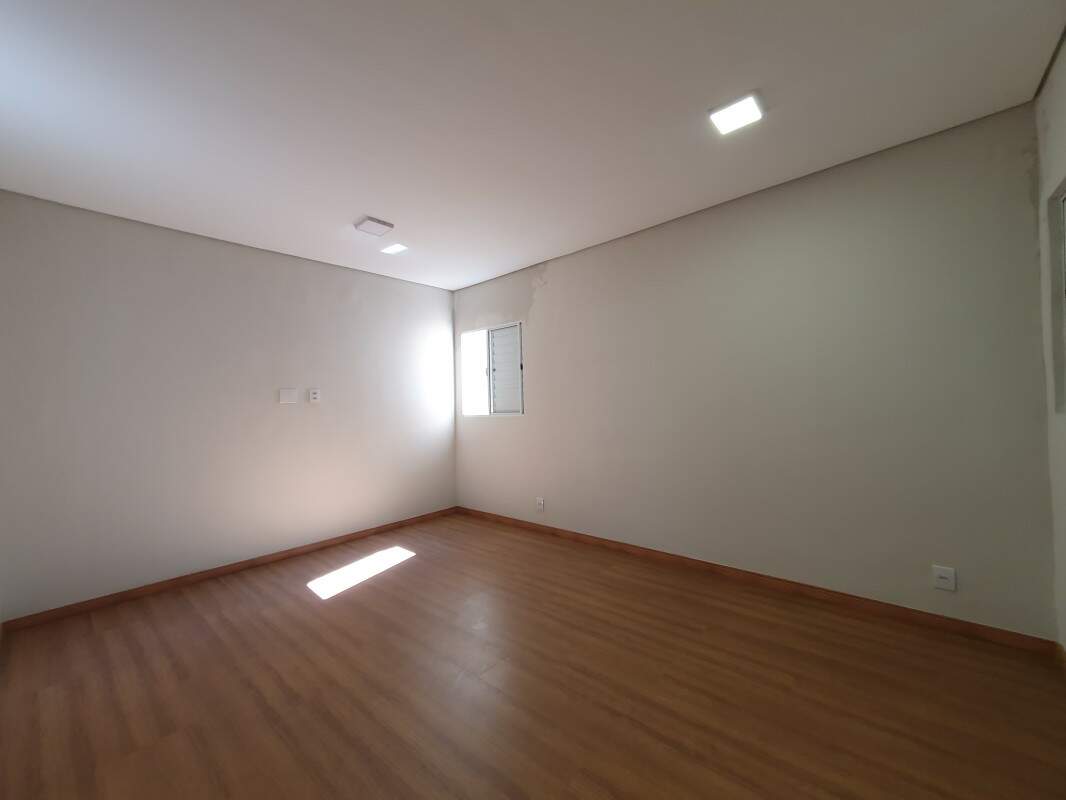 Casa à venda no Prado: 