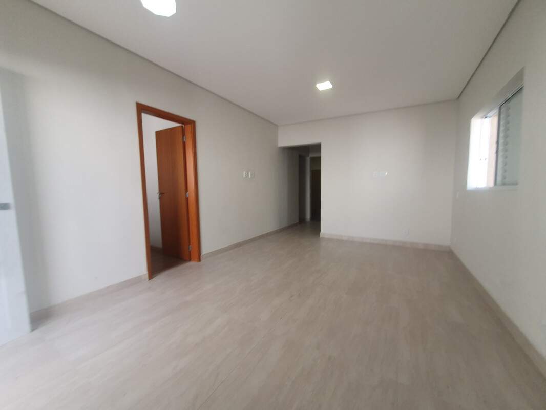 Casa à venda no Prado: 