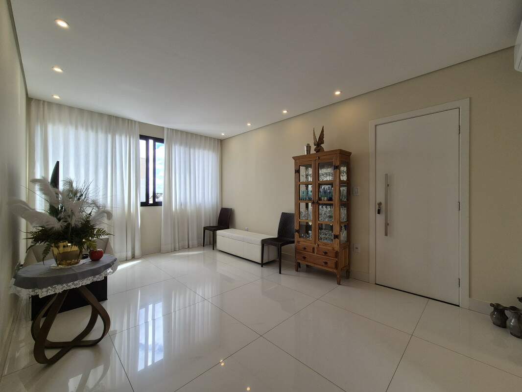 Apartamento à venda no Alto Barroca: 