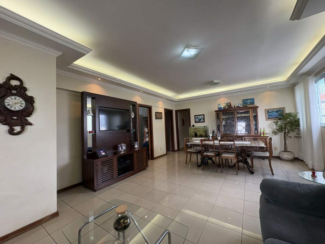 Apartamento à venda no Gutierrez: 