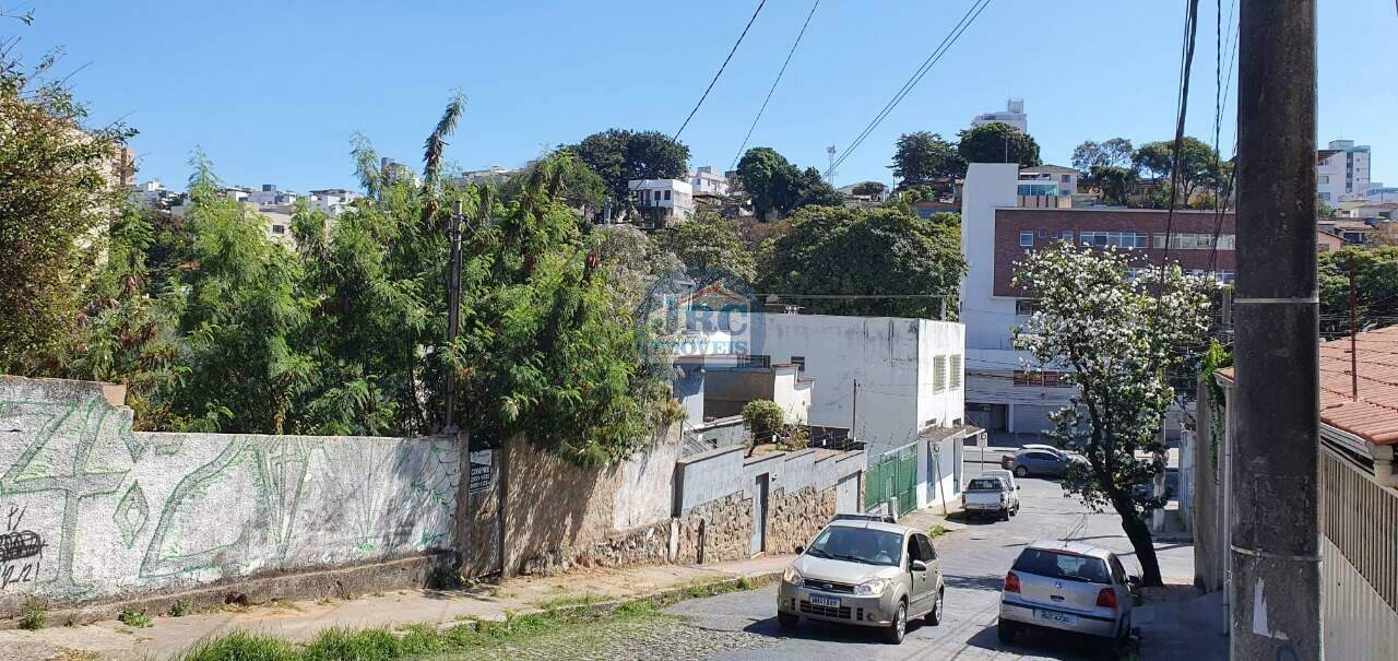 Lote / Terreno à venda no Carlos Prates: 
