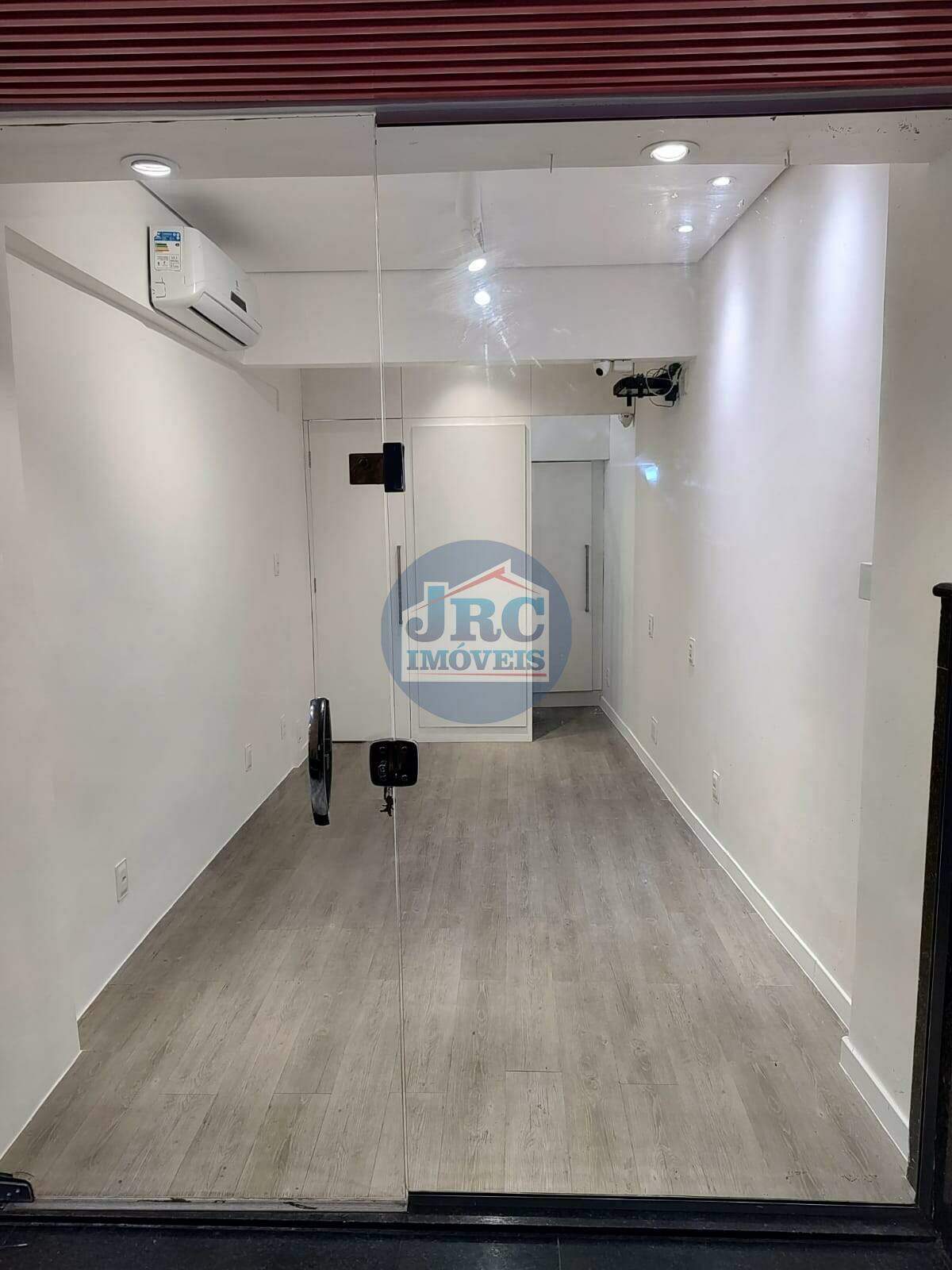 Loja / Salão / Ponto Comercial à venda no Buritis: 