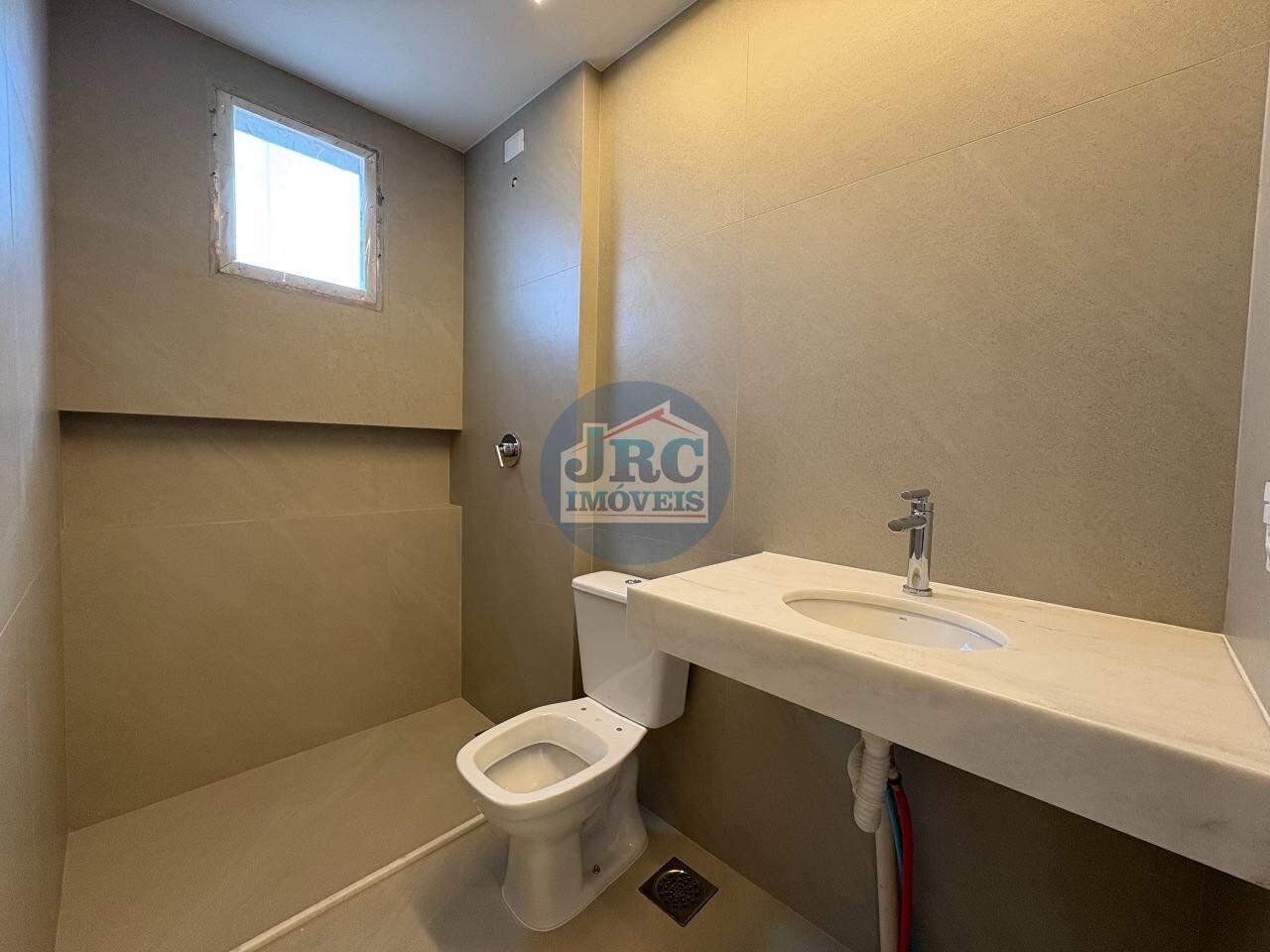 Apartamento à venda no Nova Suissa: Banho social