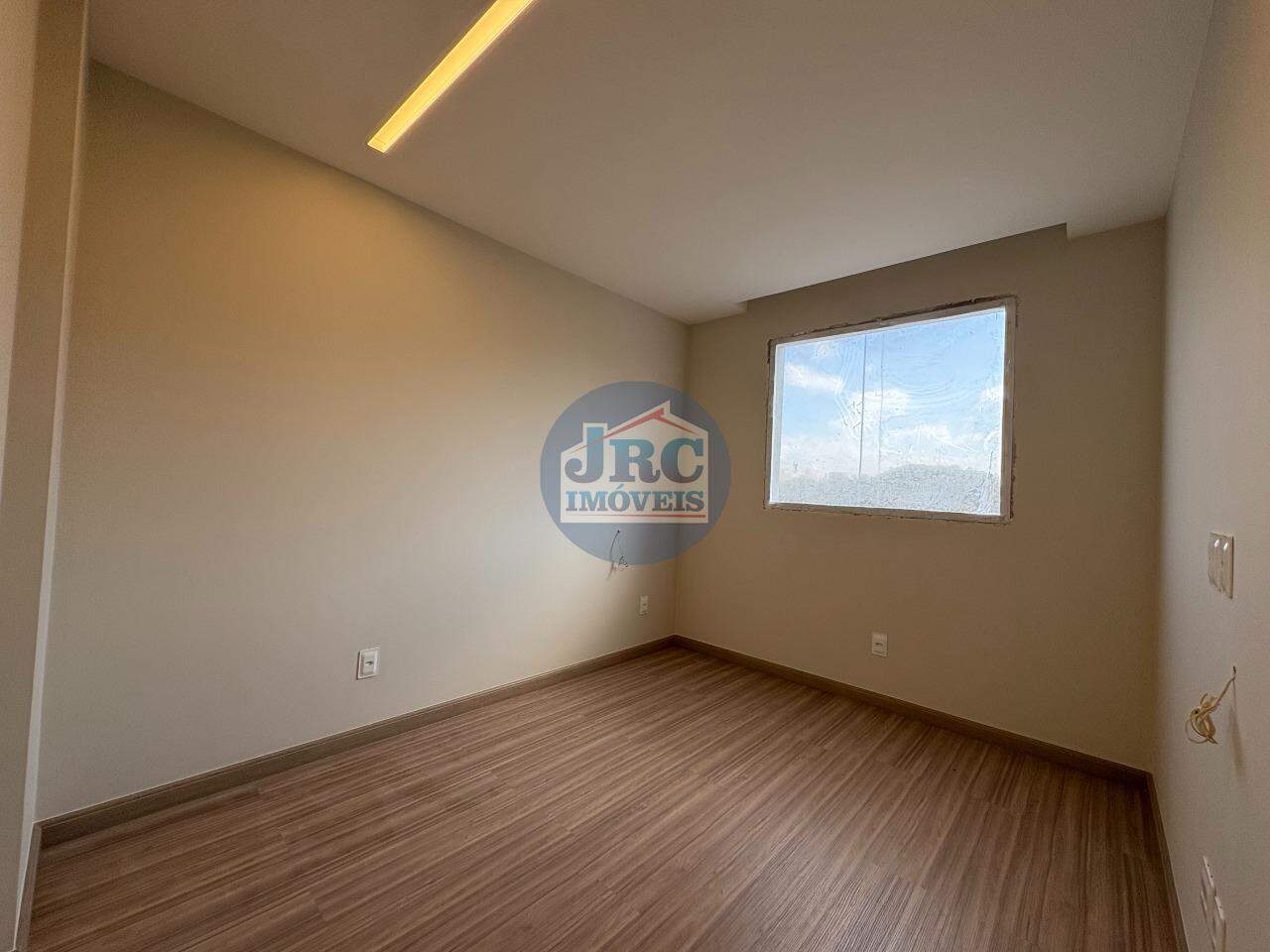Apartamento à venda no Nova Suissa: Quarto solteiro