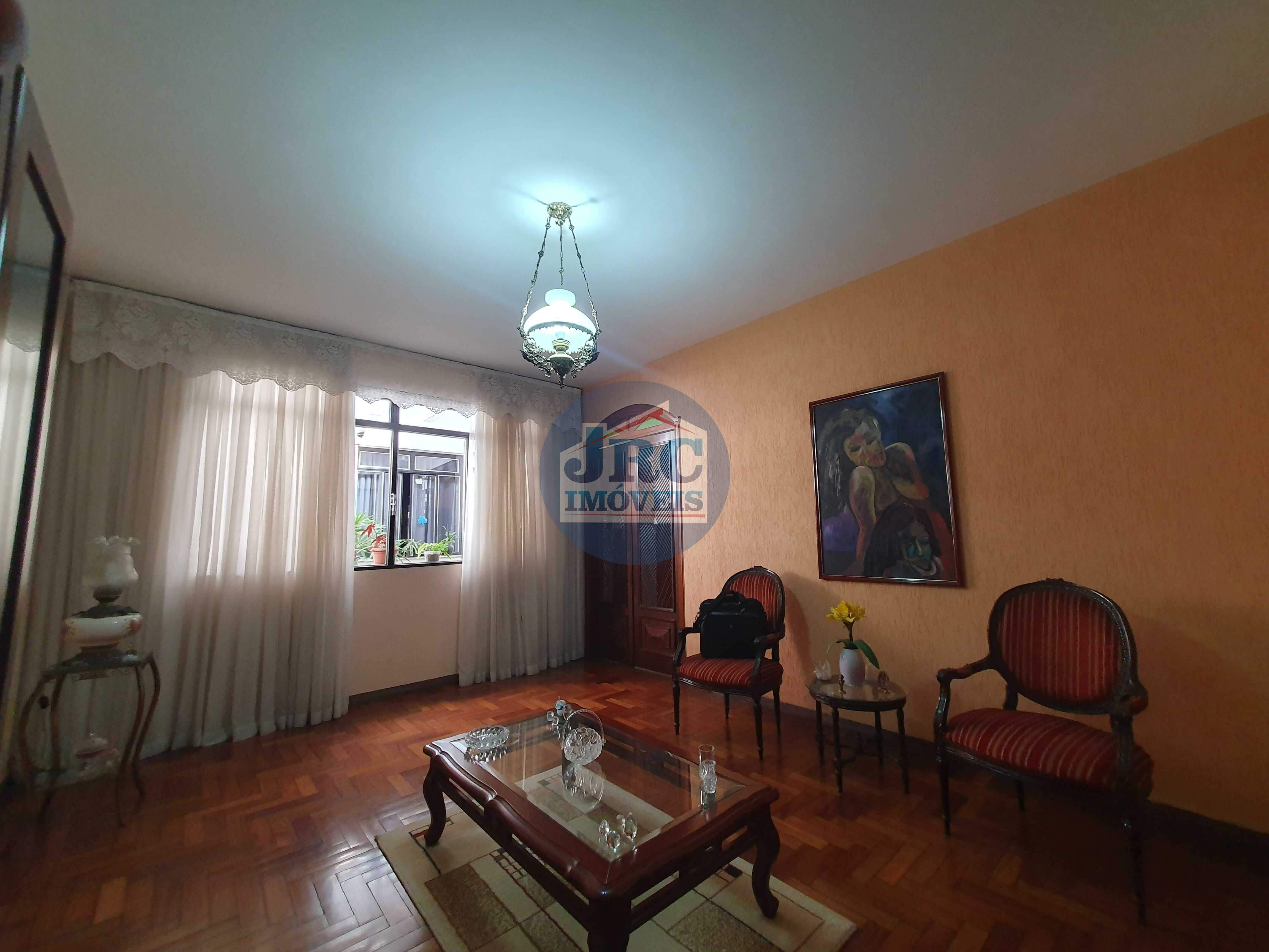 Casa à venda no Alto Barroca: 