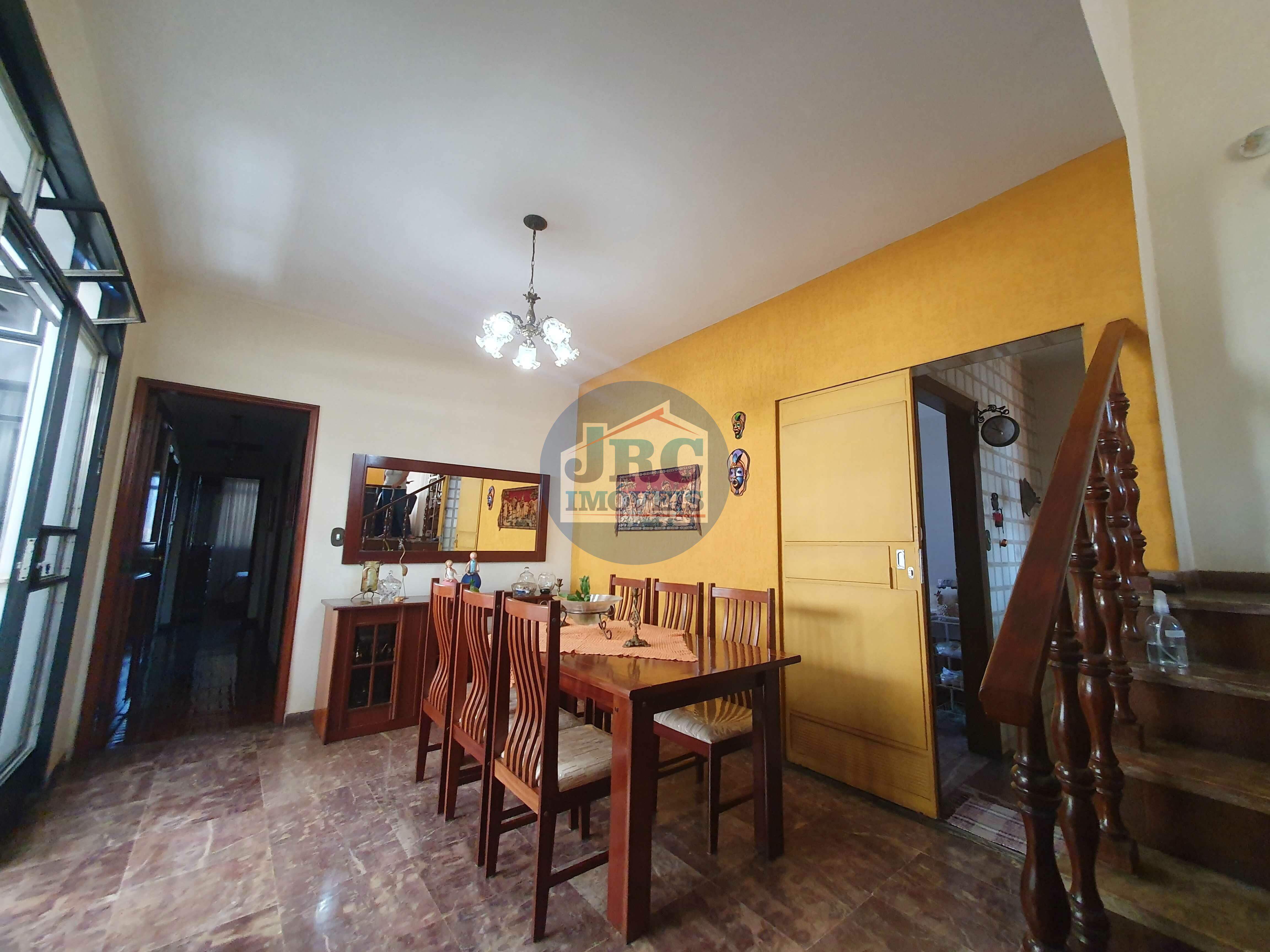 Casa à venda no Alto Barroca: 