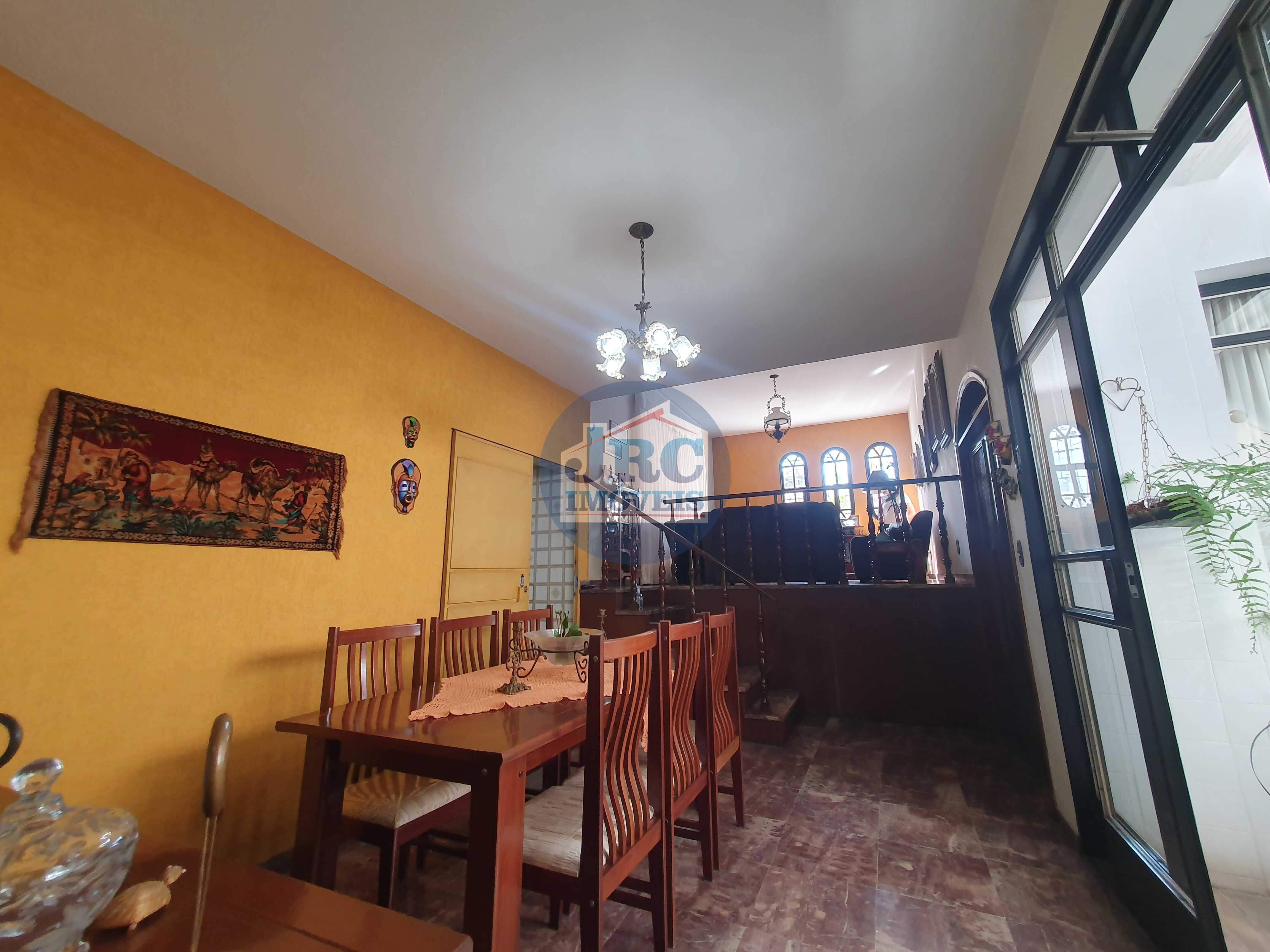 Casa à venda no Alto Barroca: 