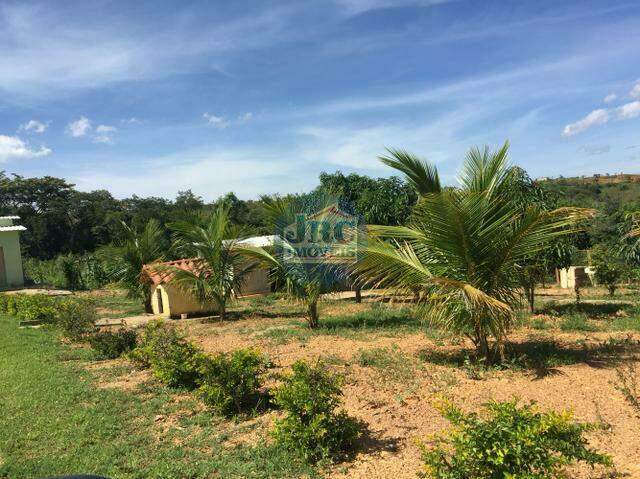 Fazenda / Sítios / Chácaras à venda no ALMEIDA: 