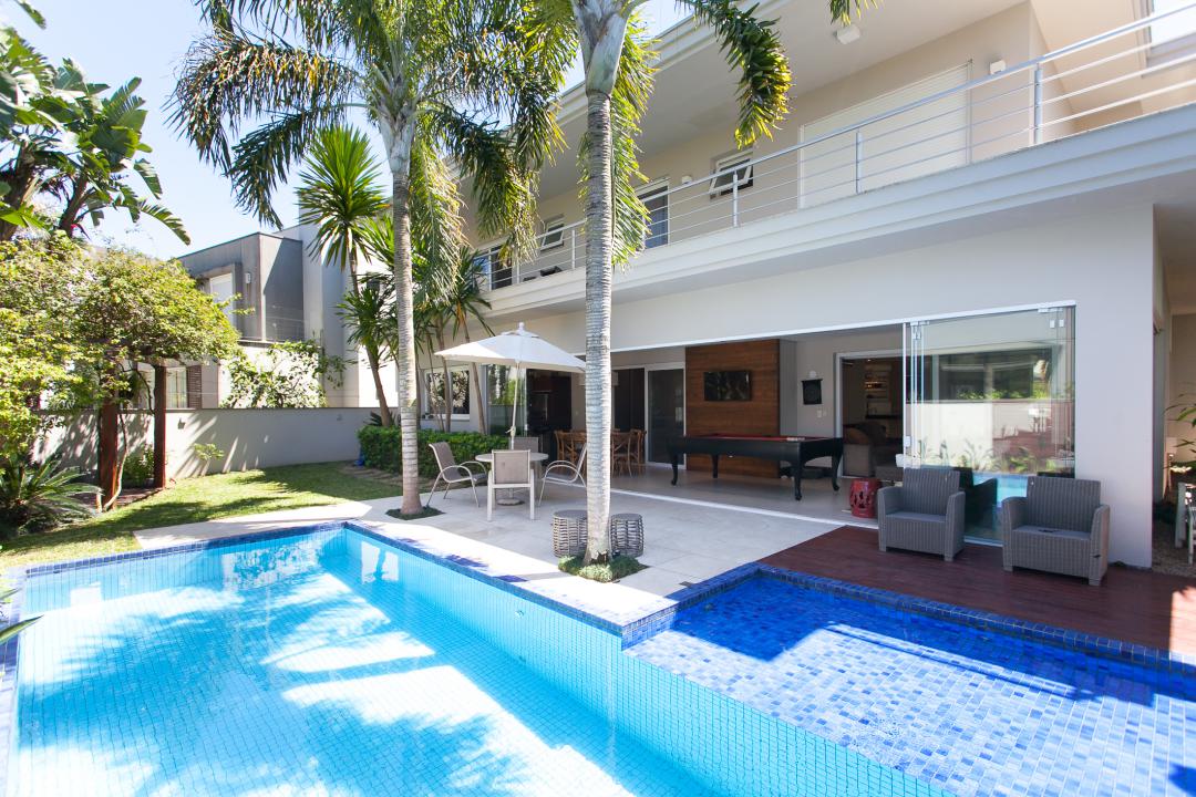 Casa em Condomínio à venda no Canudos: 