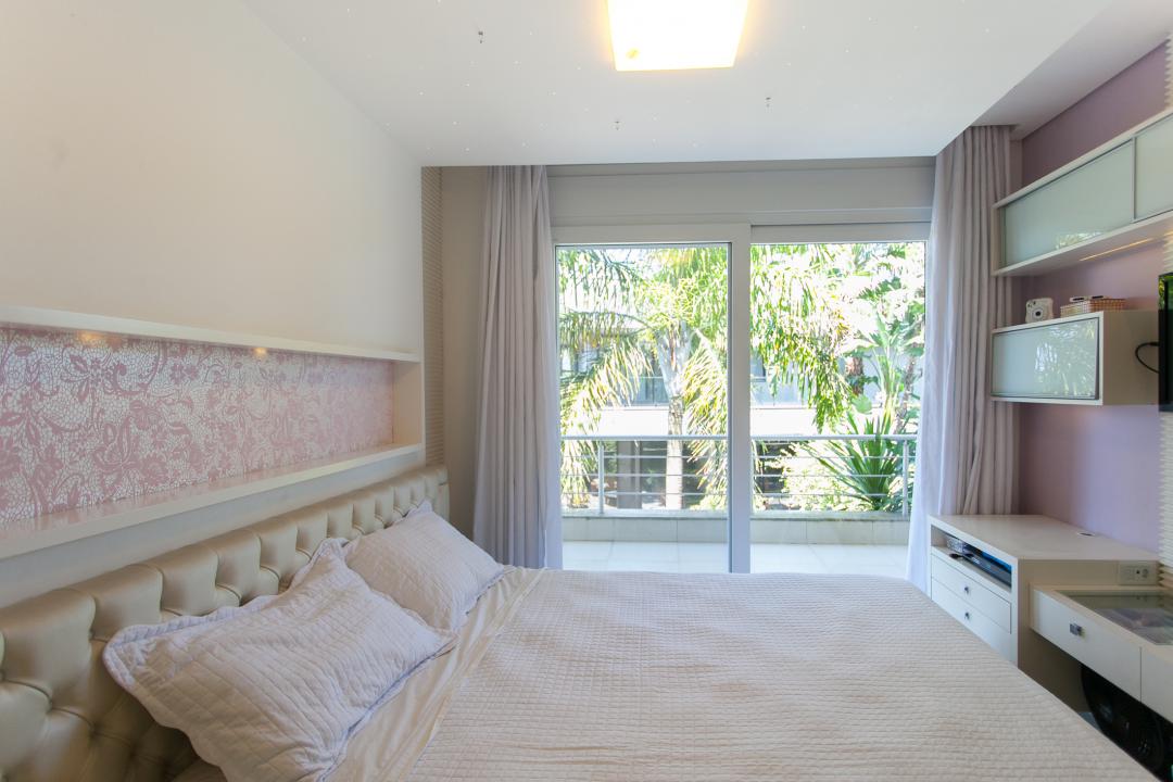 Casa em Condomínio à venda no Canudos: 