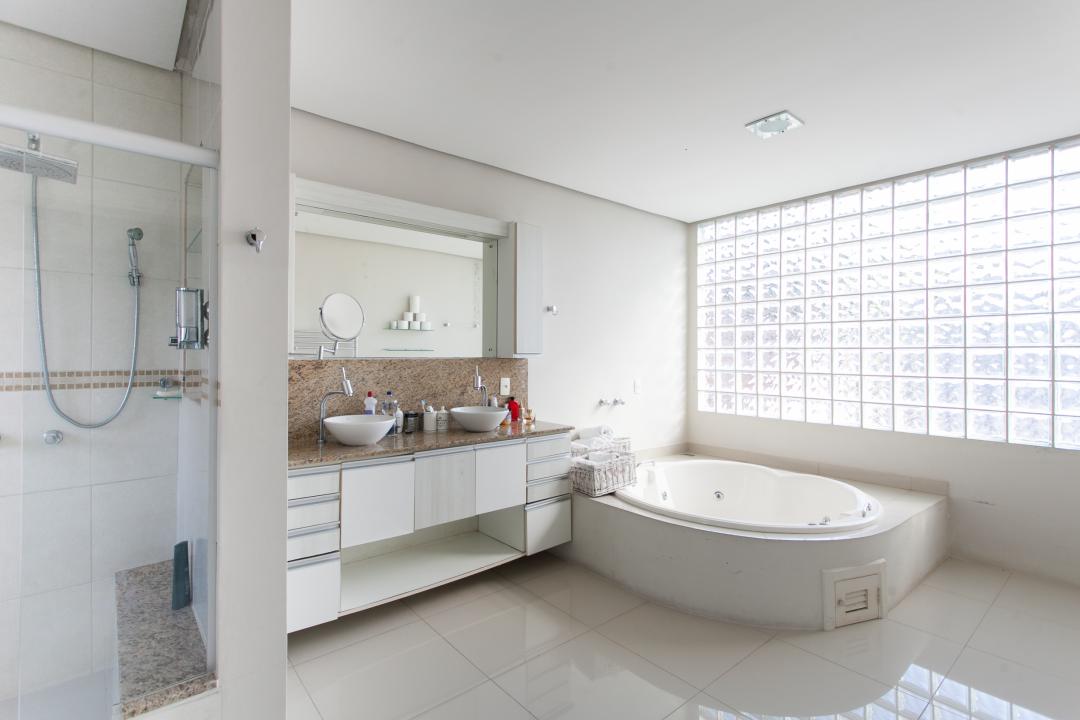 Casa Comercial à venda no Hamburgo Velho: 