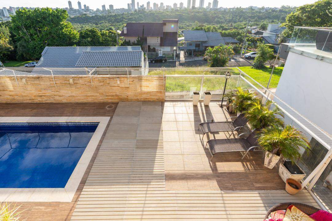 Casa em Condomínio à venda no Hamburgo Velho: 
