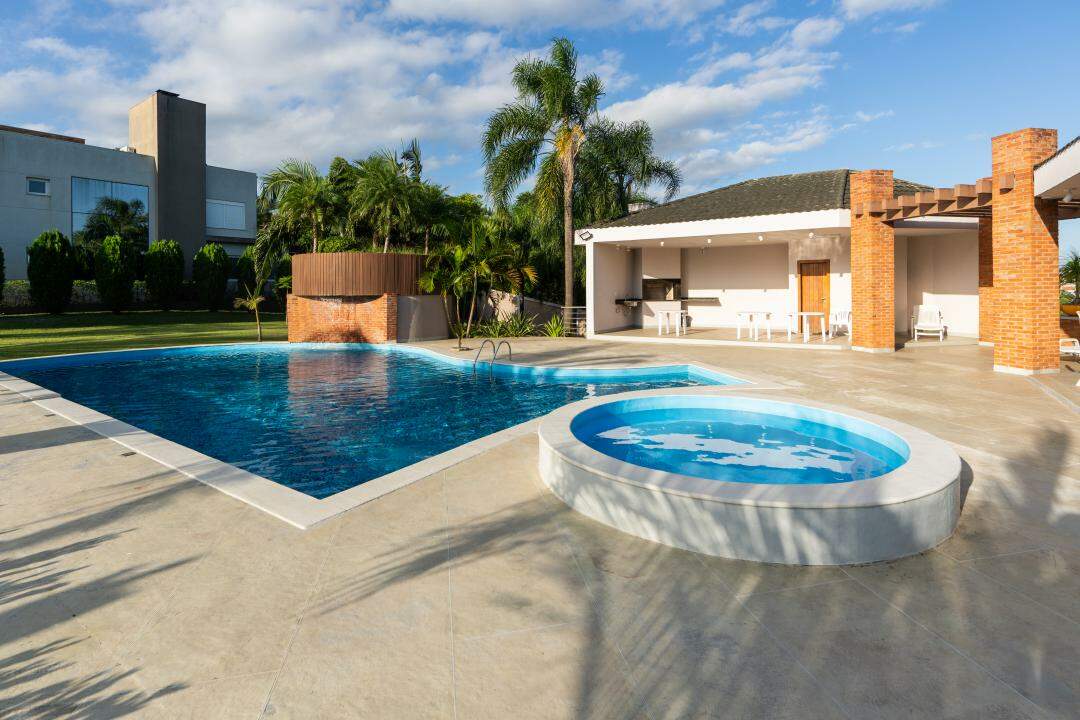 Casa em Condomínio à venda no Hamburgo Velho: 