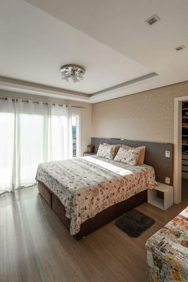 Casa em Condomínio à venda no Hamburgo Velho: 