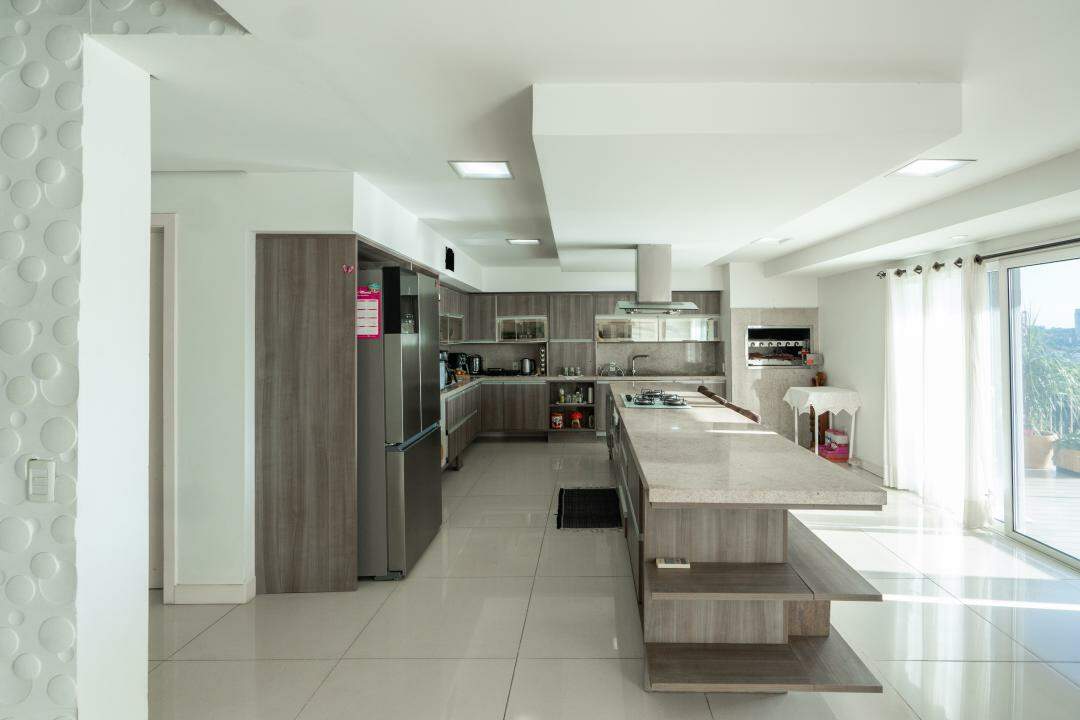 Casa em Condomínio à venda no Hamburgo Velho: 
