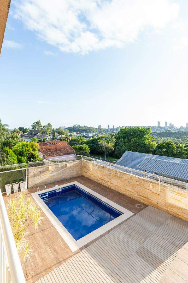 Casa em Condomínio à venda no Hamburgo Velho: 