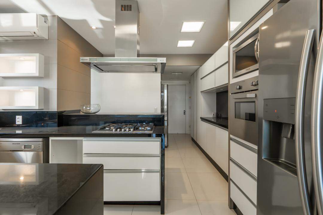 Apartamento Mobiliado à venda no Centro: 