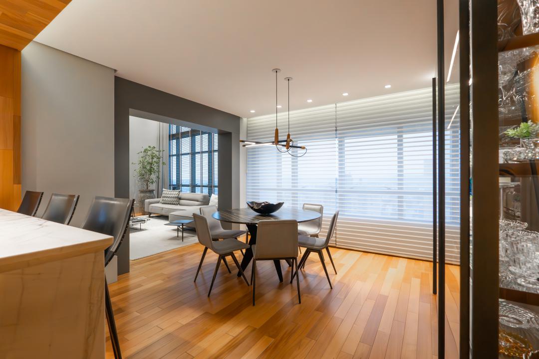 Apartamento Mobiliado à venda no Centro: 