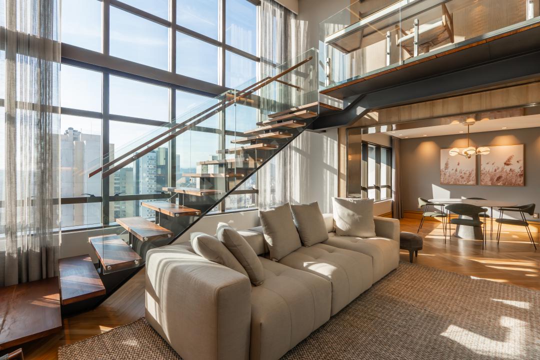 Apartamento Mobiliado à venda no Centro: 