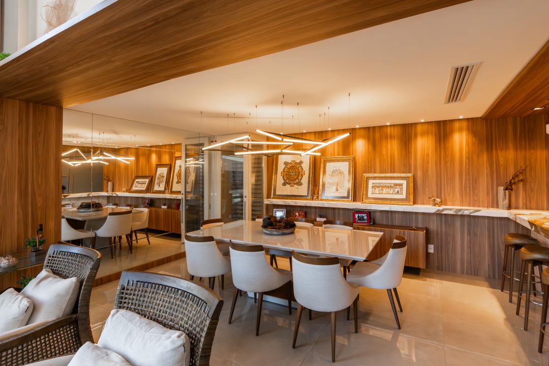 Apartamento Mobiliado à venda no Centro: 