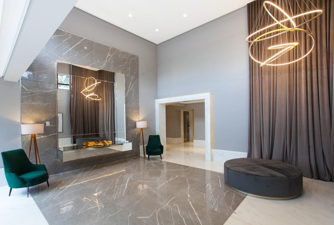 Apartamento Mobiliado à venda no Centro: 