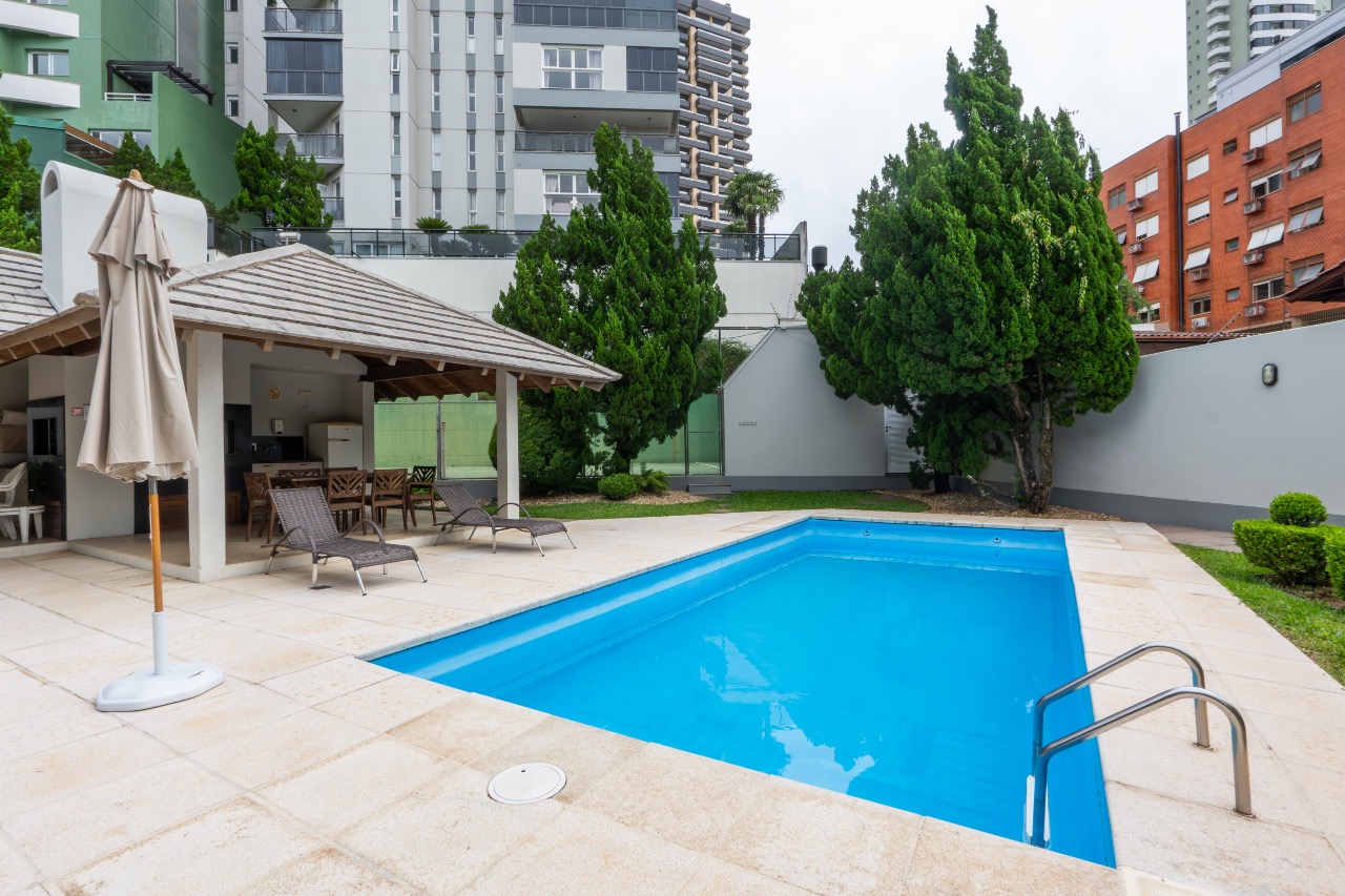 Apartamento Mobiliado à venda no Centro: 