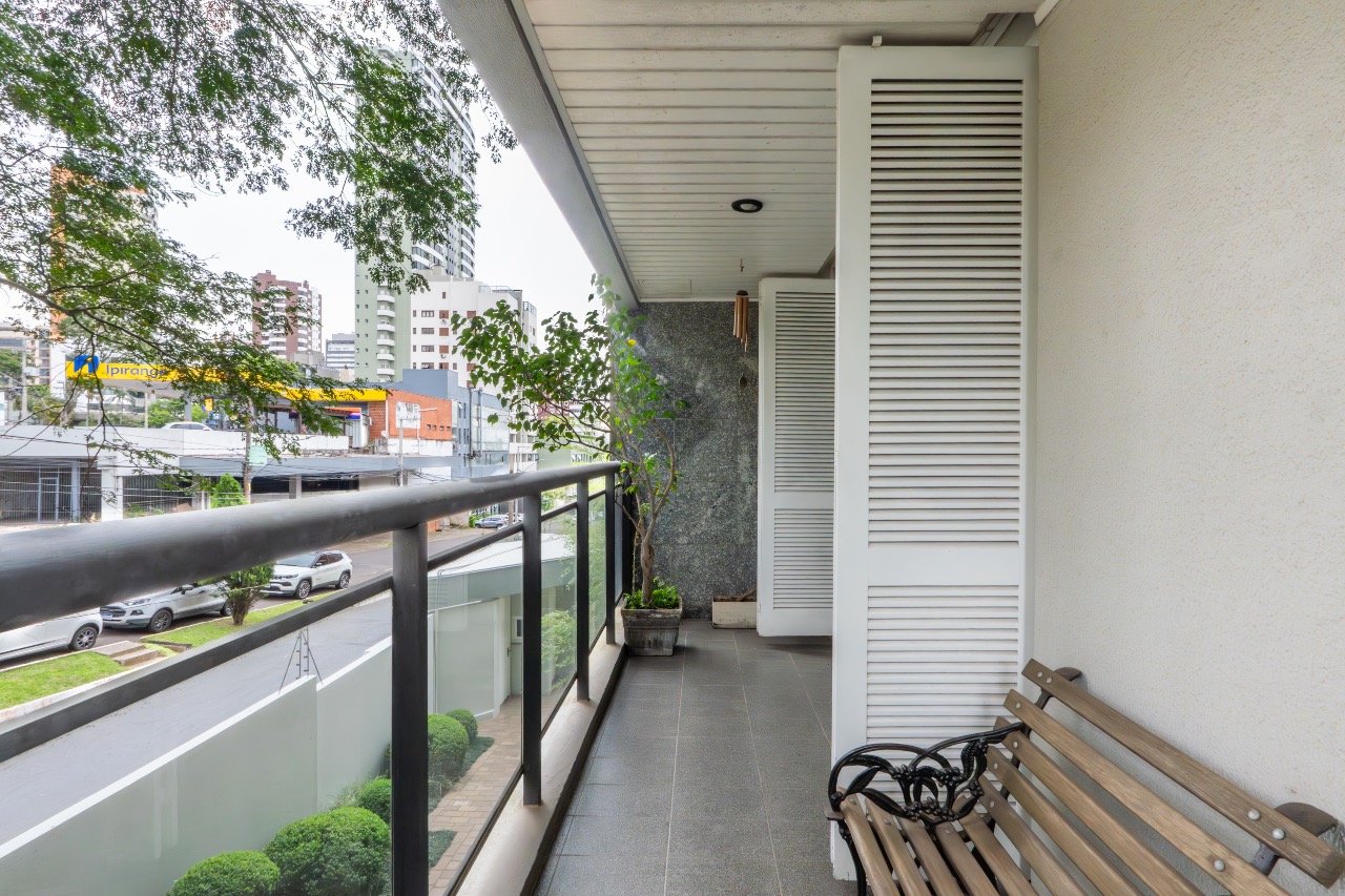 Apartamento Mobiliado à venda no Centro: 