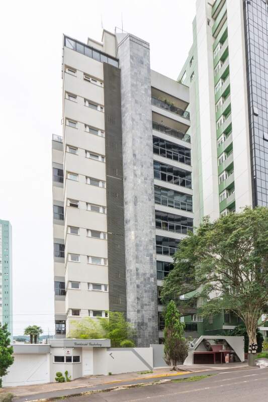 Apartamento Mobiliado à venda no Centro: 