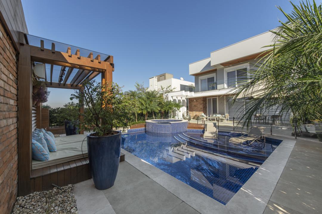 Casa em Condomínio à venda no Hamburgo Velho: 