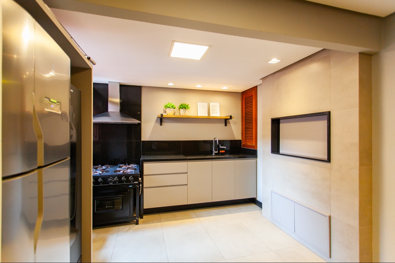 Apartamento Mobiliado à venda no Centro: 