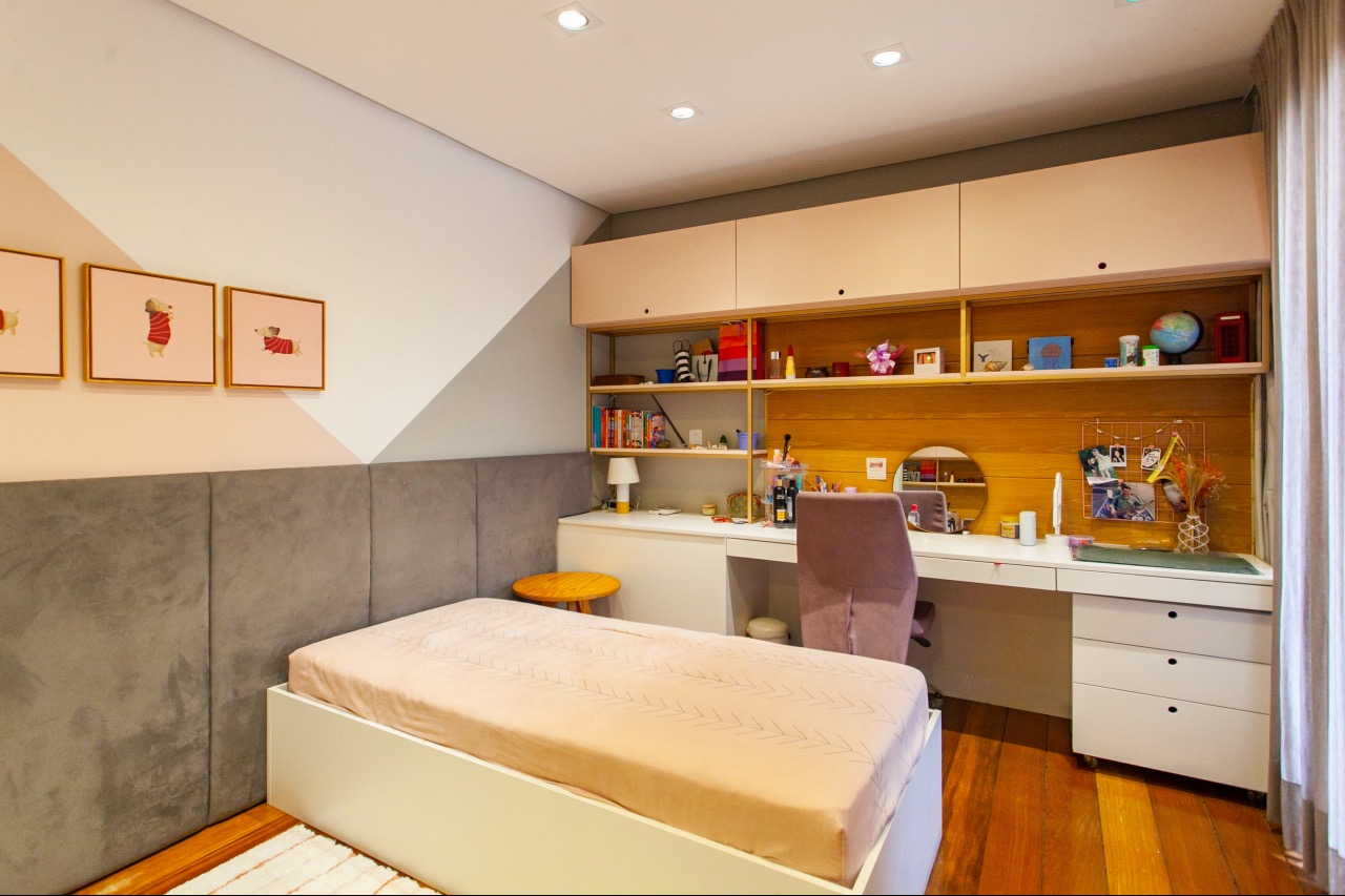 Apartamento Mobiliado à venda no Centro: 