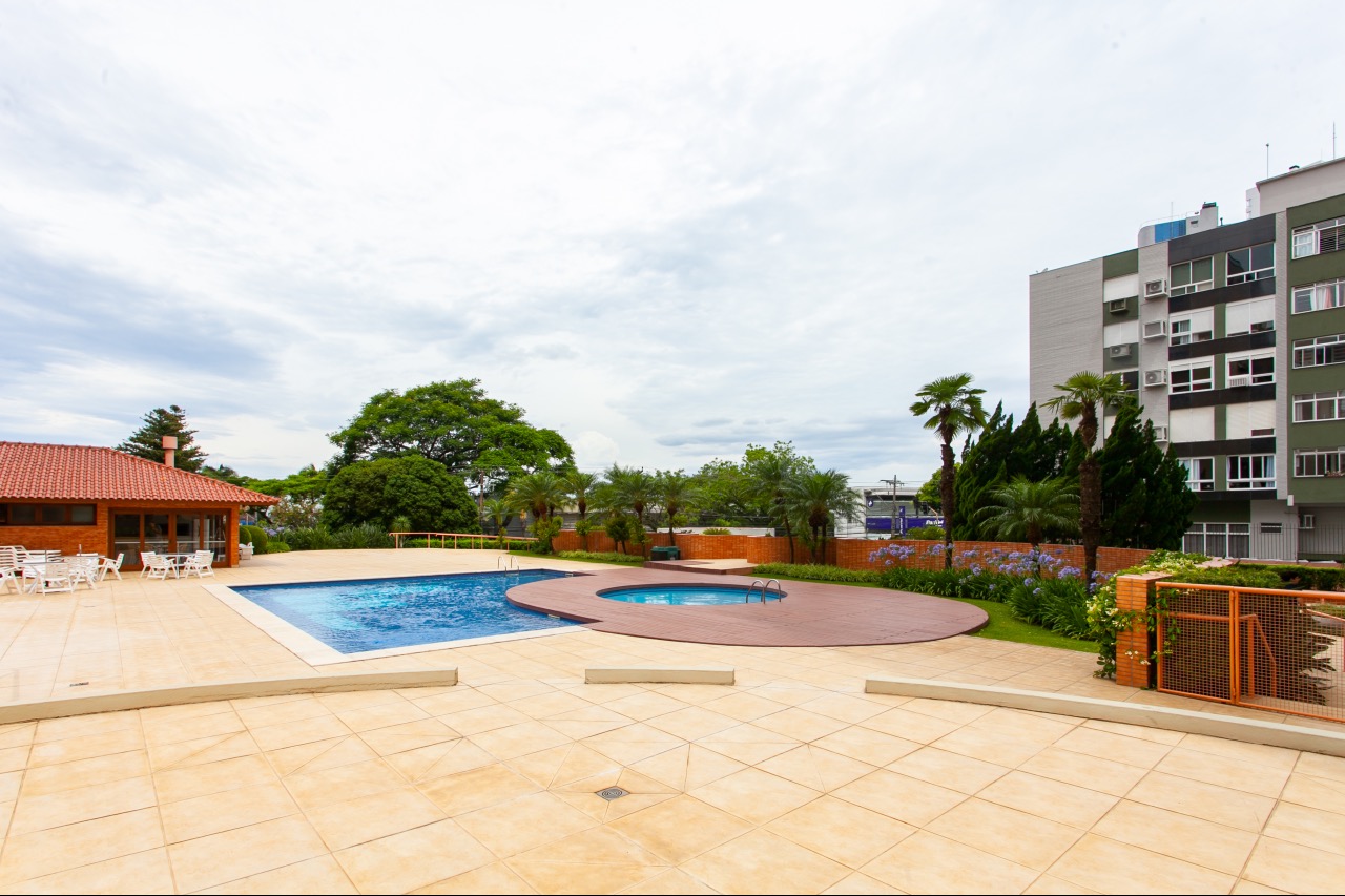 Apartamento Mobiliado à venda no Centro: 