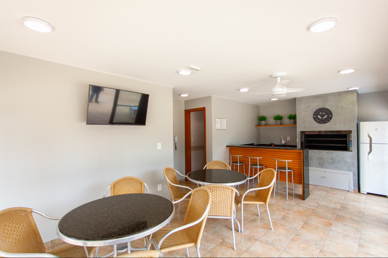 Apartamento Mobiliado à venda no Centro: 