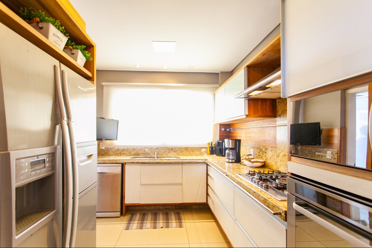 Apartamento Mobiliado à venda no Centro: 