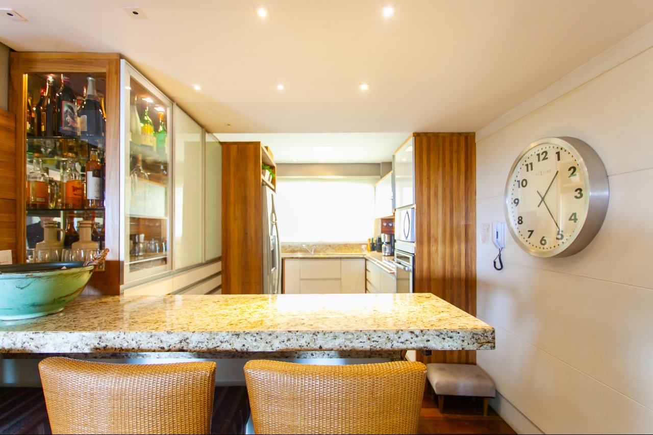 Apartamento Mobiliado à venda no Centro: 