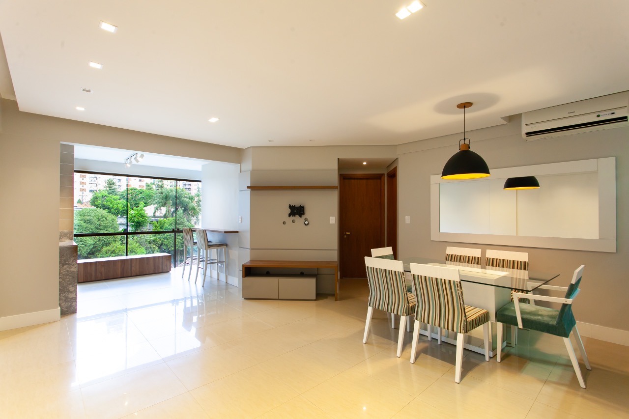 Apartamento Mobiliado à venda no Centro: 