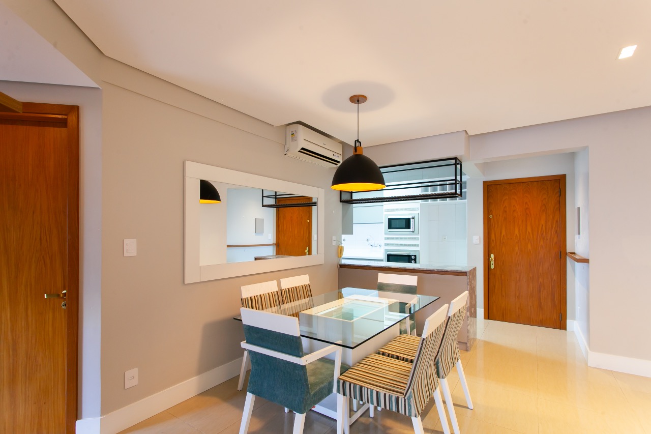 Apartamento Mobiliado à venda no Centro: 