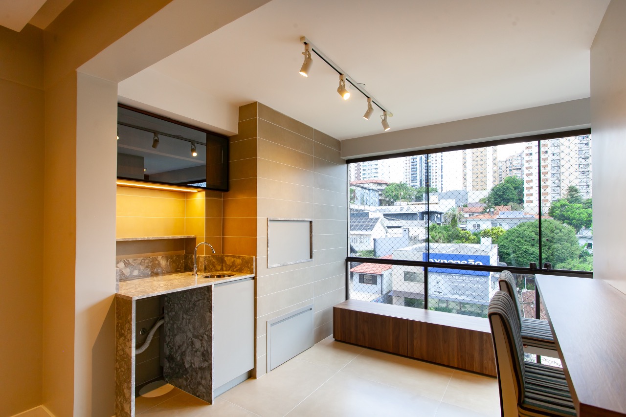 Apartamento Mobiliado à venda no Centro: 