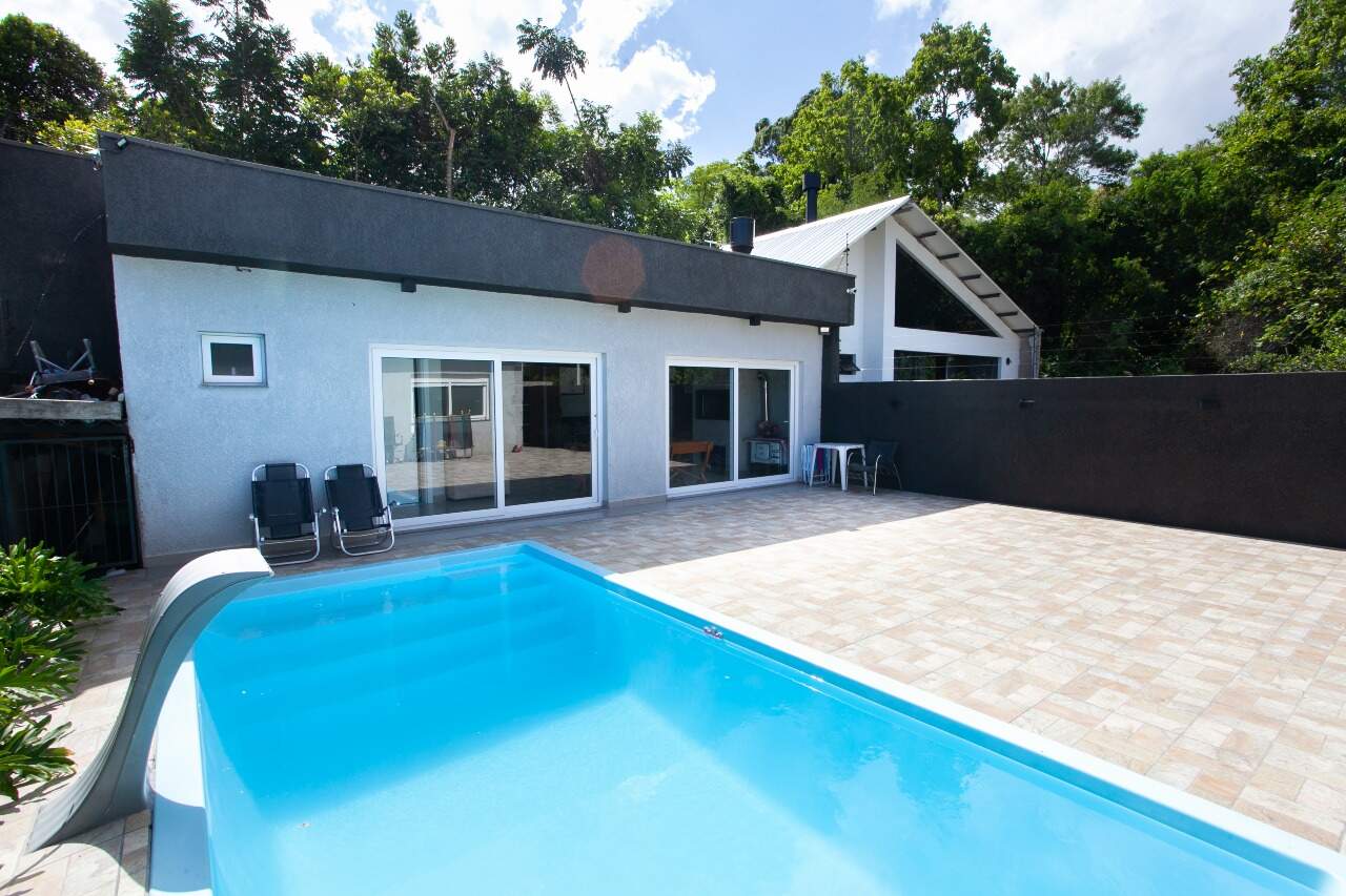 Casa à venda no Canudos: 