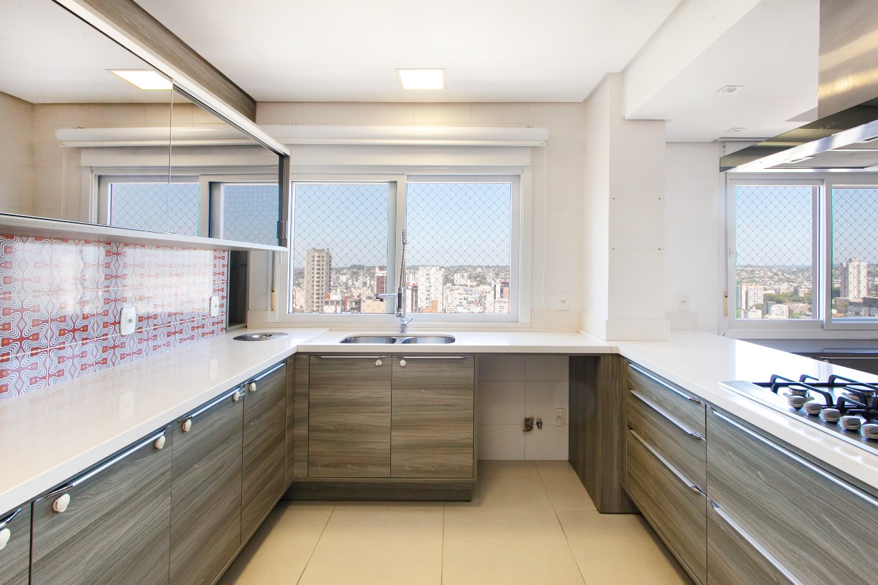 Apartamento Mobiliado à venda no Centro: 