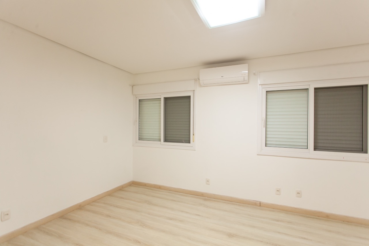 Apartamento Mobiliado à venda no Centro: 